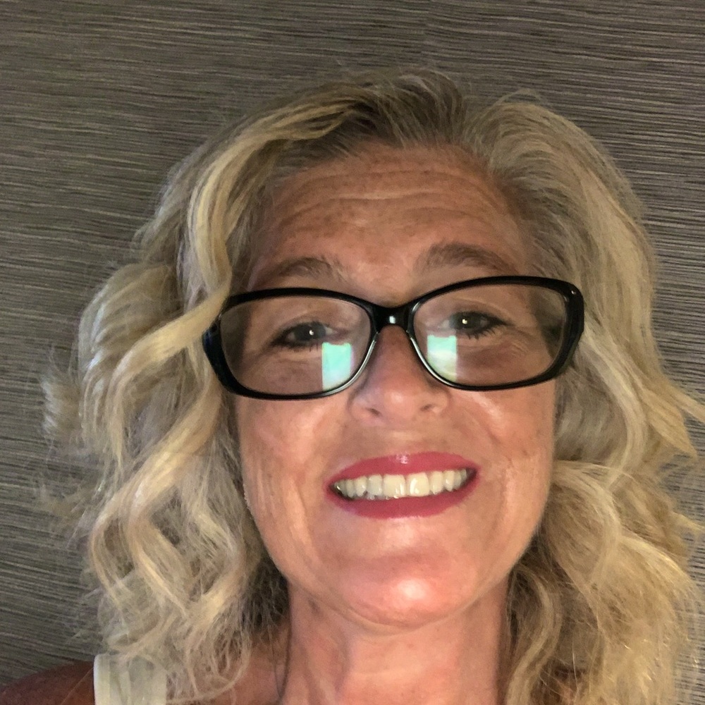 Meet your Posher, Tina